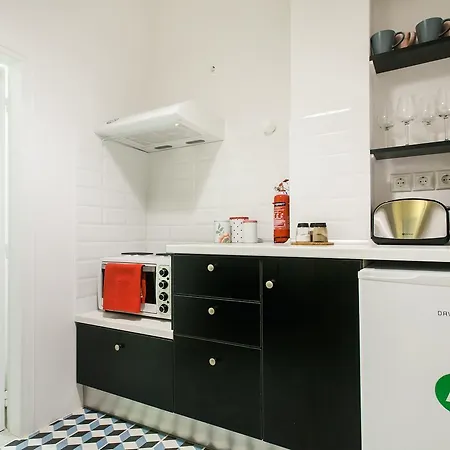 Karitsi Place 3* Atena