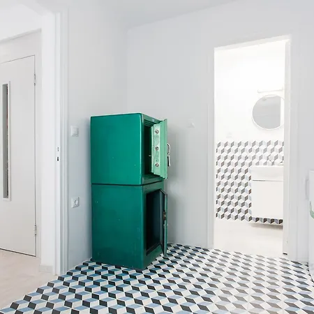 Karitsi Place Hotel de apartamente 3*